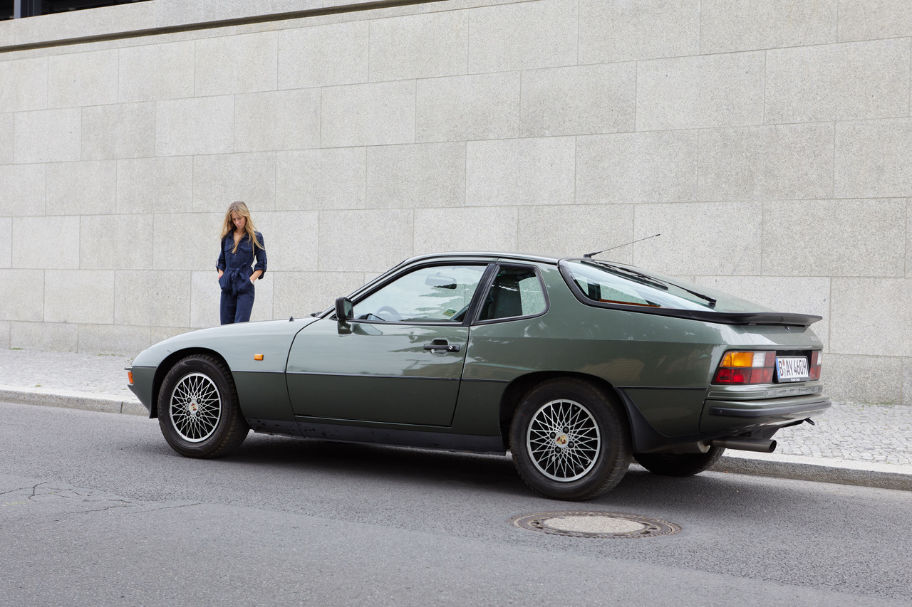 924_WaldBranding_CarandDriver_1-1