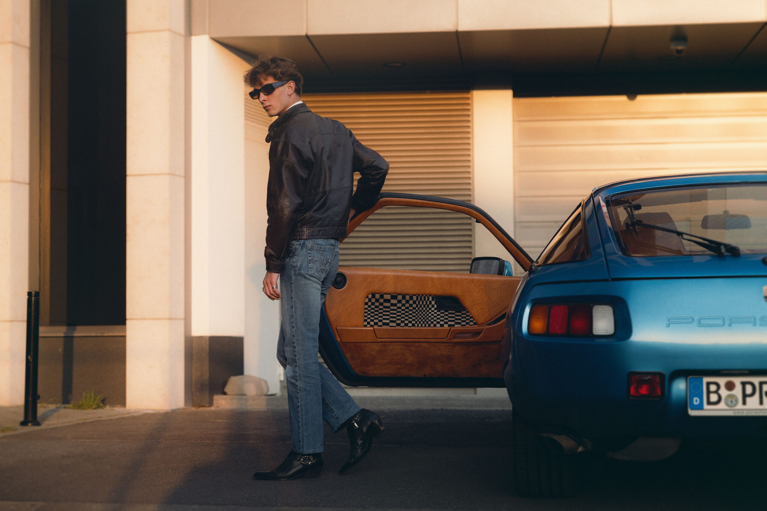 M06_Dejan_Per_Porsche928_184A8706_rcm_02_CS_srgb